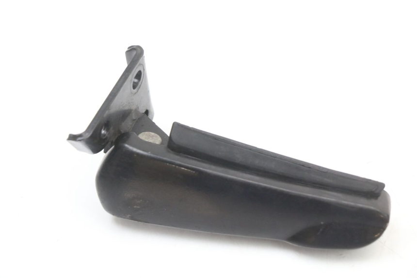 photo de ACHTERSTE LINKER VOETSTEUN GILERA RUNNER SP 50 (2009 - 2017) - Detail van het onderdeel