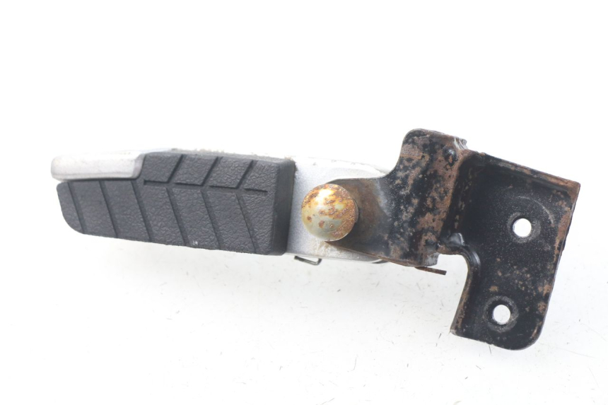 photo de ACHTERSTE LINKER VOETSTEUN DAELIM S3 125 (2010 - 2017) - Hoofdaanzicht