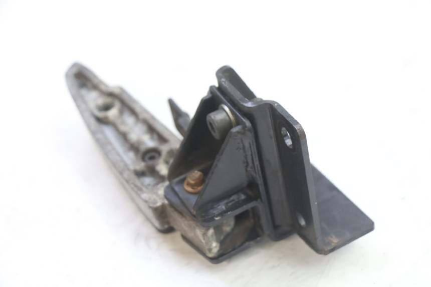 photo de ACHTERSTE LINKER VOETSTEUN PEUGEOT SATELIS 125 (2013 - 2018) - Overzicht