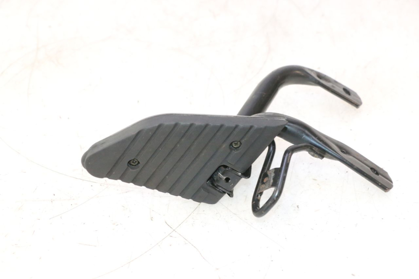 photo de ACHTERSTE LINKER VOETSTEUN HONDA SH 125 (2001 - 2003) - Overzicht