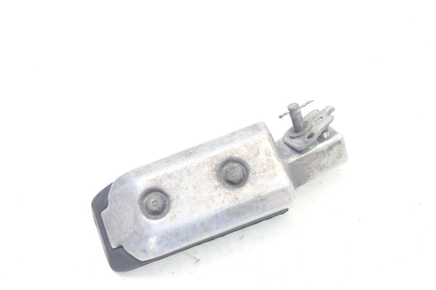 photo de ACHTERSTE LINKER VOETSTEUN HONDA ST PAN EUROPEAN 1300 (2002 - 2013) - Zoom op gebruiksstaat