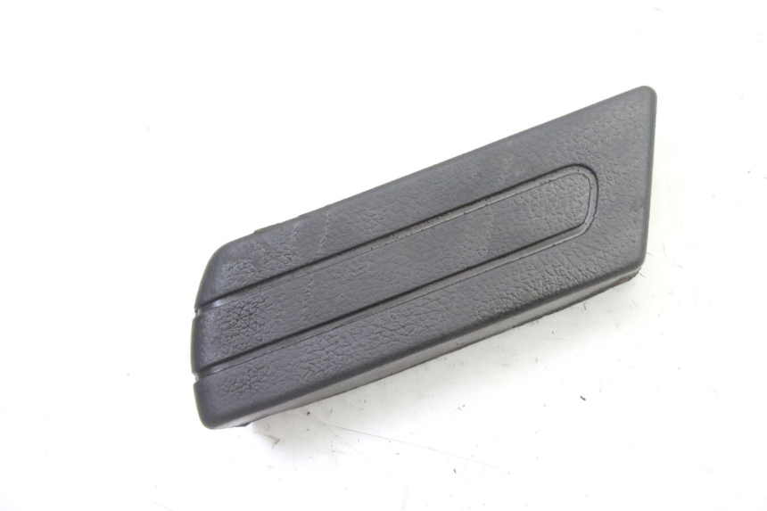 photo de ACHTERSTE LINKER VOETSTEUN PIAGGIO SUPER LX 125 (2000 - 2003) - Hoofdaanzicht