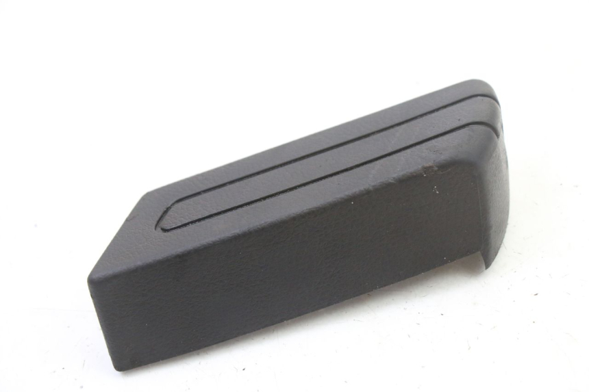 photo de ACHTERSTE LINKER VOETSTEUN PIAGGIO SUPER LX 125 (2000 - 2003) - Zoom op gebruiksstaat