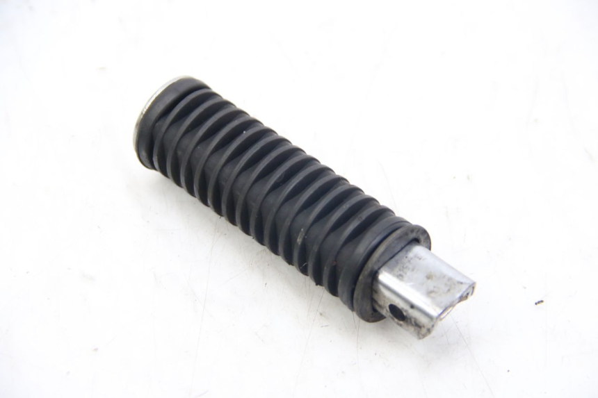 photo de ACHTERSTE LINKER VOETSTEUN HONDA VT C SHADOW 125 (1999 - 2007) - Detail van het onderdeel