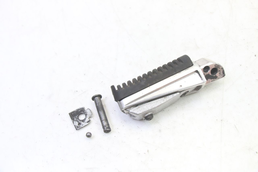 photo de ACHTERSTE LINKER VOETSTEUN YAMAHA XJ6 ABS 600 (2008 - 2016) - Technische close-up