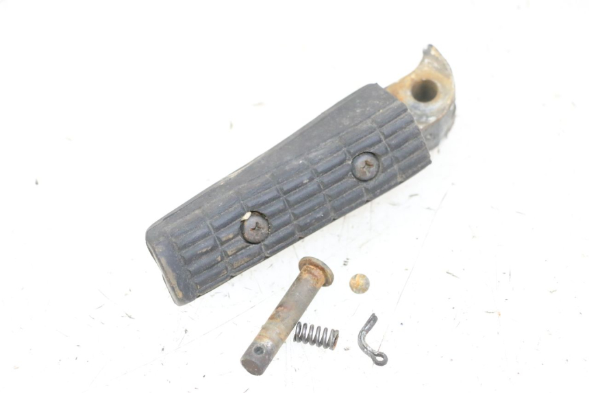 photo de ACHTERSTE LINKER VOETSTEUN YAMAHA XJN DIVERSION 600 (2000 - 2003) - Hoofdaanzicht