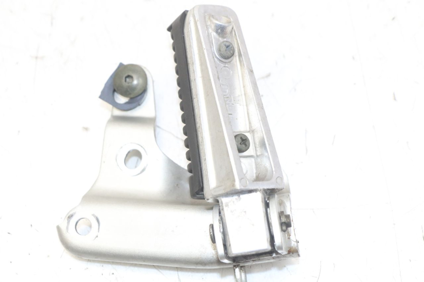 photo de ACHTERSTE LINKER VOETSTEUN YAMAHA XP T-MAX TMAX 500 (2004 - 2007) - Zoom op gebruiksstaat