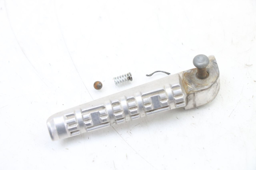 photo de ACHTERSTE LINKER VOETSTEUN YAMAHA X-MAX XMAX ABS 250 (2010 - 2014) - Hoofdaanzicht