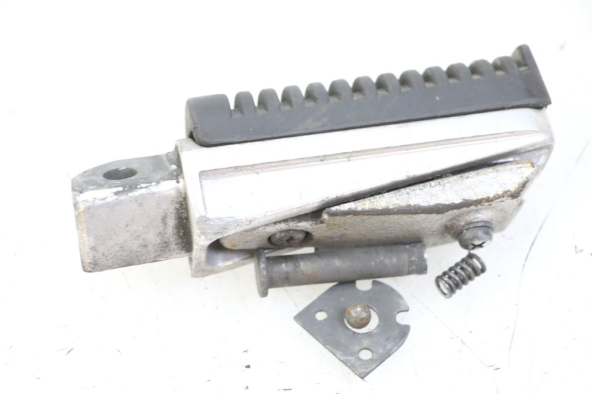 photo de ACHTERSTE LINKER VOETSTEUN YAMAHA XJ6 600 (2008 - 2016) - Andere kijkhoek