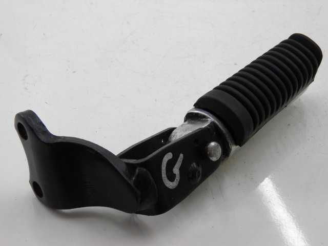photo de ACHTERSTE LINKER VOETSTEUN YAMAHA XMAX X-MAX 125 (2006 - 2009) - Hoofdaanzicht