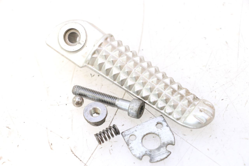 photo de LINKER ACHTERSTE VOETSTEUN YAMAHA YZF R6 600 (2008 - 2009) - Hoofdaanzicht