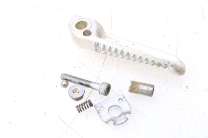photo de LINKER ACHTERSTE VOETSTEUN YAMAHA YZF R6 600 (2008 - 2009) - Zoom op gebruiksstaat