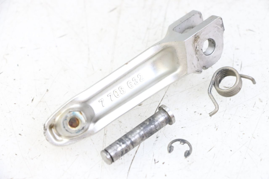 photo de VOETSTEUN VOOR RECHTS VOORAN BMW S RR ABS S1000RR 1000 (2015 - 2018) - Technische close-up