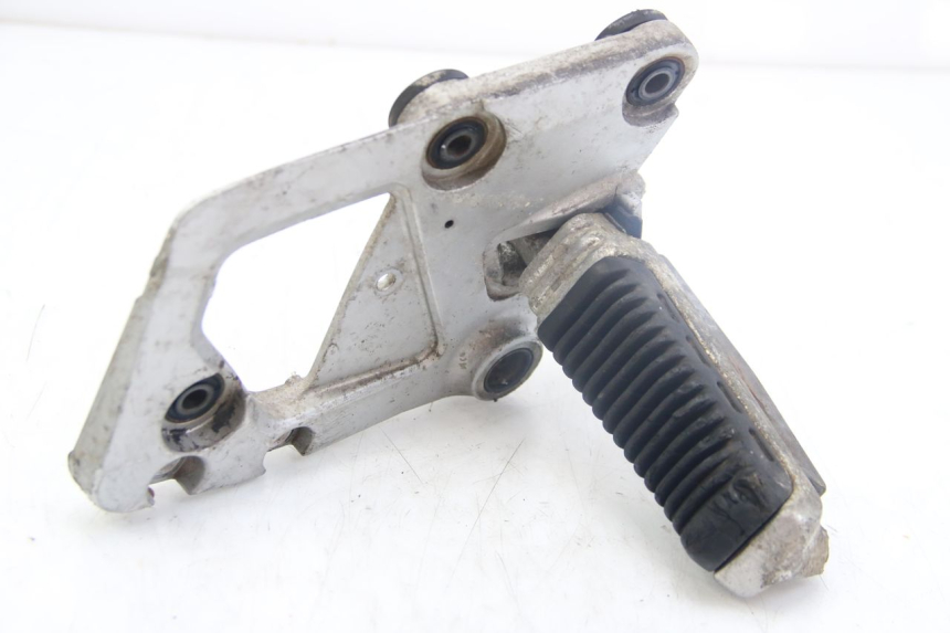 photo de VOETSTEUN VOOR RECHTS SUZUKI GSX-F GSX  F 1100 (1988 - 1994) - Zoom op gebruiksstaat
