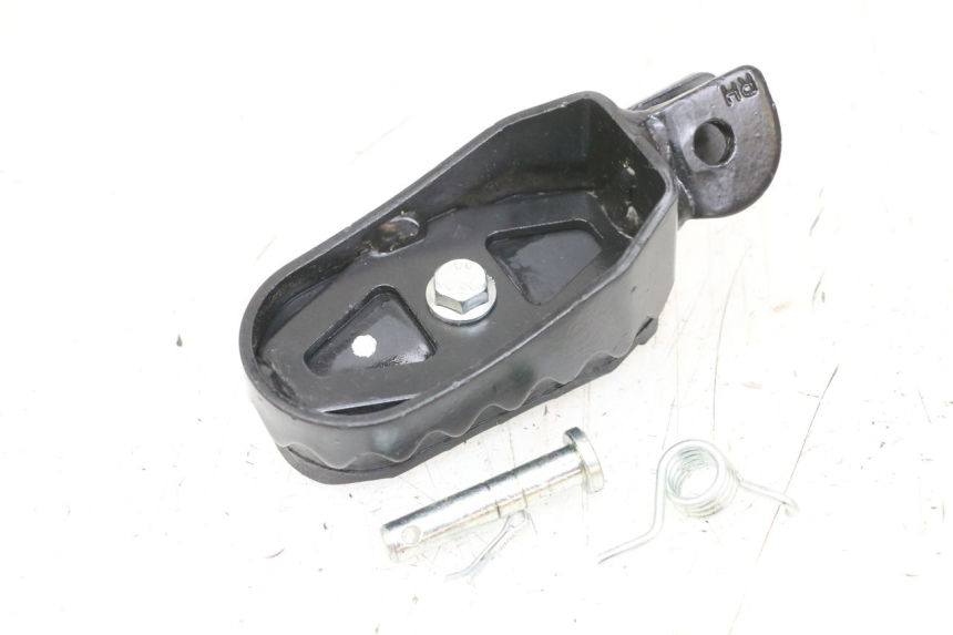 photo de VOETSTEUN VOOR RECHTS VOORAN ROYAL ENFIELD SCRAM 411 (2022 - 2024) - Detail van het onderdeel