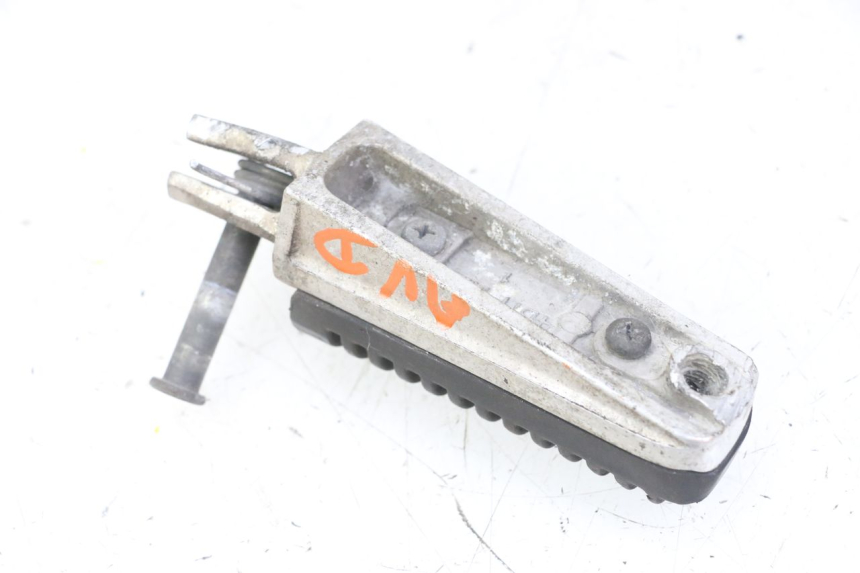 photo de VOETSTEUN VOOR RECHTS VOORAN YAMAHA XJ6 ABS 600 (2008 - 2016) - Zoom op gebruiksstaat