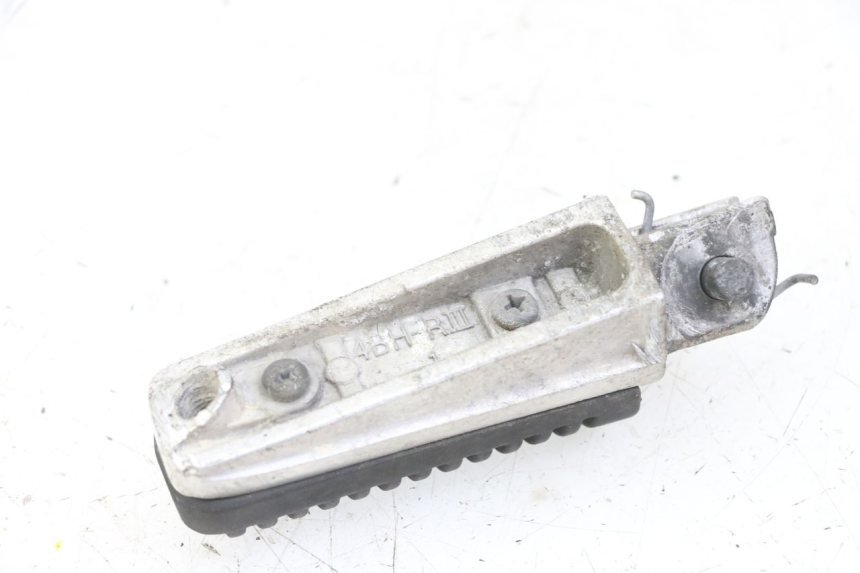 photo de VOETSTEUN VOOR RECHTS VOORAN YAMAHA XJ6 ABS 600 (2008 - 2016) - Technische close-up