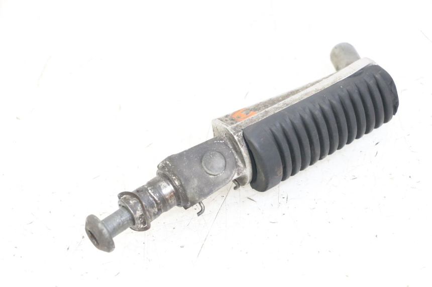 photo de VOETSTEUN VOOR RECHTS VOORAN YAMAHA FZS FAZER 600 (2001 - 2003) - Andere kijkhoek