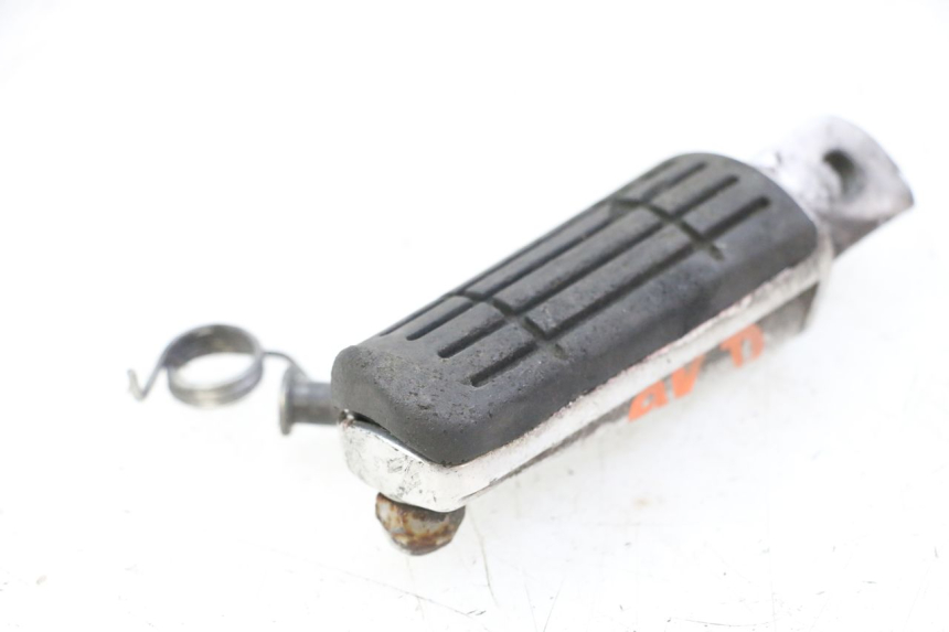 photo de VOETSTEUN VOOR RECHTS VOORAN YAMAHA XJ6 600 (2008 - 2016) - Zoom op gebruiksstaat