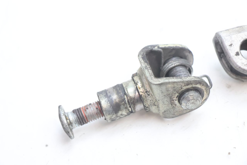 photo de VOETSTEUN VOOR RECHTS VOORAN KAWASAKI ZX-6R ZX6R 600 (1995 - 1997) - Detail van het onderdeel