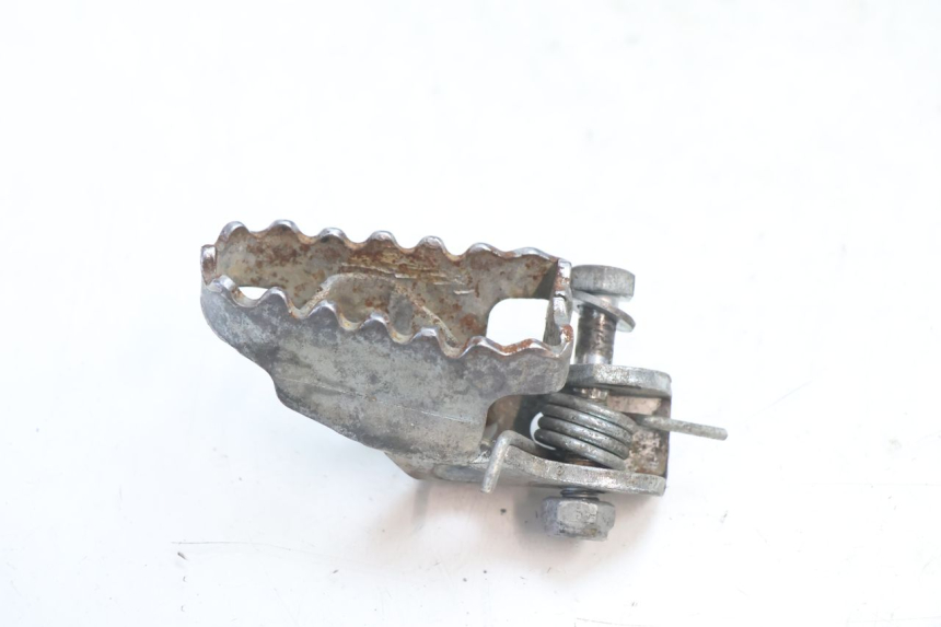 photo de LINKER VOETSTEUN VOOR HM HONDA DERAPAGE 50 (2007 - 2009) - Detail van het onderdeel