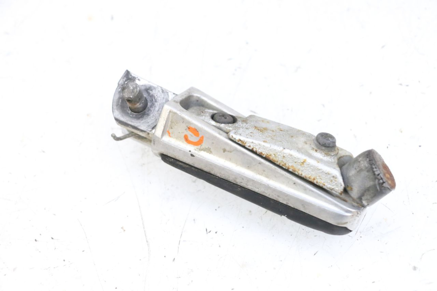 photo de VOETSTEUN VOOR LINKS VOORZIJN YAMAHA FJR ABS 1300 (2006 - 2012) - Detail van het onderdeel