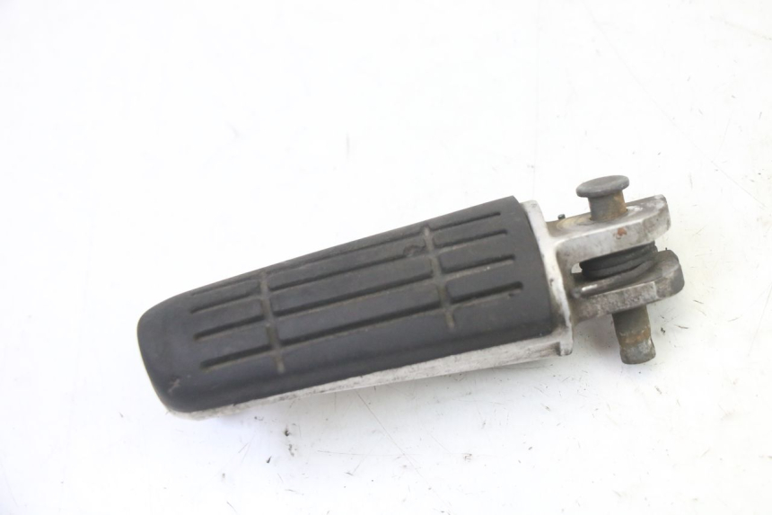 photo de VOETSTEUN VOOR LINKS VOORAN YAMAHA FZ6 FAZER S2 600 (2007 - 2011) - Hoofdaanzicht