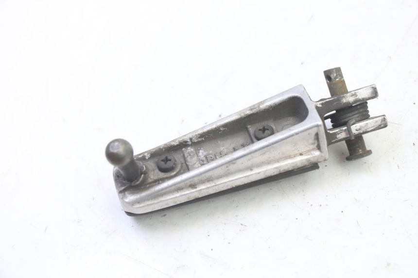 photo de VOETSTEUN VOOR LINKS VOORAN YAMAHA FZ6 FAZER S2 600 (2007 - 2011) - Andere kijkhoek