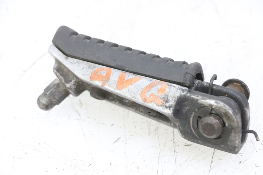 photo de VOETSTEUN VOOR LINKS KAWASAKI ZR7 ZR-7 S 750 (1999 - 2004) - Detail van het onderdeel