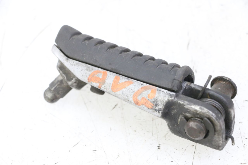 photo de VOETSTEUN VOOR LINKS KAWASAKI ZR7 ZR-7 S 750 (1999 - 2004) - Andere kijkhoek