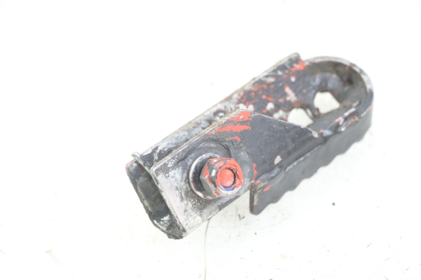 photo de VOETSTEUN VOOR LINKS DERBI SENDA SM X-TREME 50 (2006 - 2010) - Detail van het onderdeel