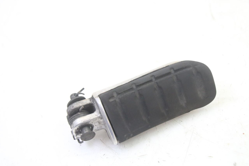 photo de VOETSTEUN VOOR LINKS HONDA ST PAN EUROPEAN 1300 (2002 - 2013) - Zoom op gebruiksstaat