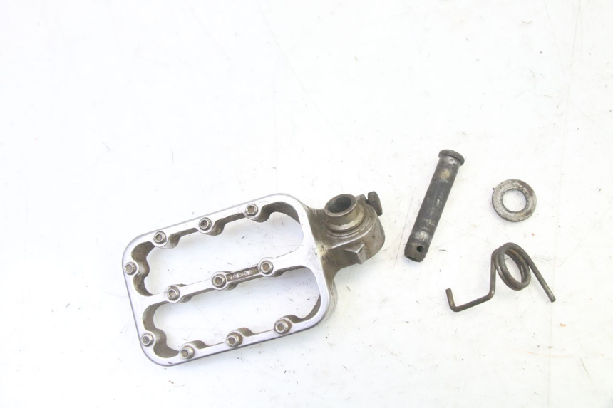 photo de VOETSTEUN VOOR LINKS VOORAN KTM SUPERENDURO R 950 (2005 - 2009) - Detail van het onderdeel