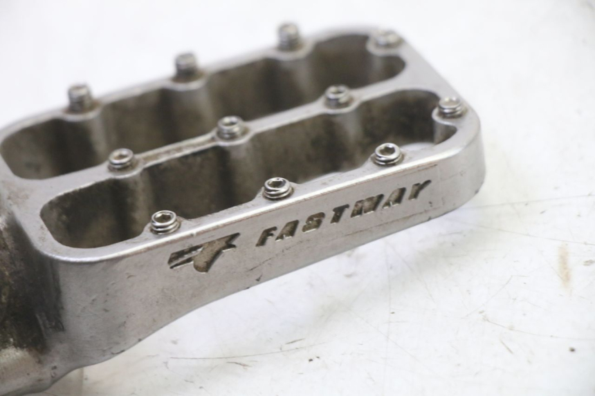 photo de VOETSTEUN VOOR LINKS VOORAN KTM SUPERENDURO R 950 (2005 - 2009) - Technische close-up