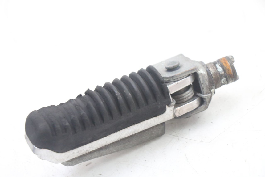 photo de VOETSTEUN VOOR LINKS VOORAN SUZUKI GSF S BANDIT 600 (2000 - 2004) - Hoofdaanzicht