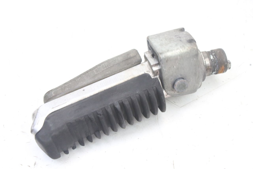 photo de VOETSTEUN VOOR LINKS VOORAN SUZUKI GSF S BANDIT 600 (2000 - 2004) - Zoom op gebruiksstaat