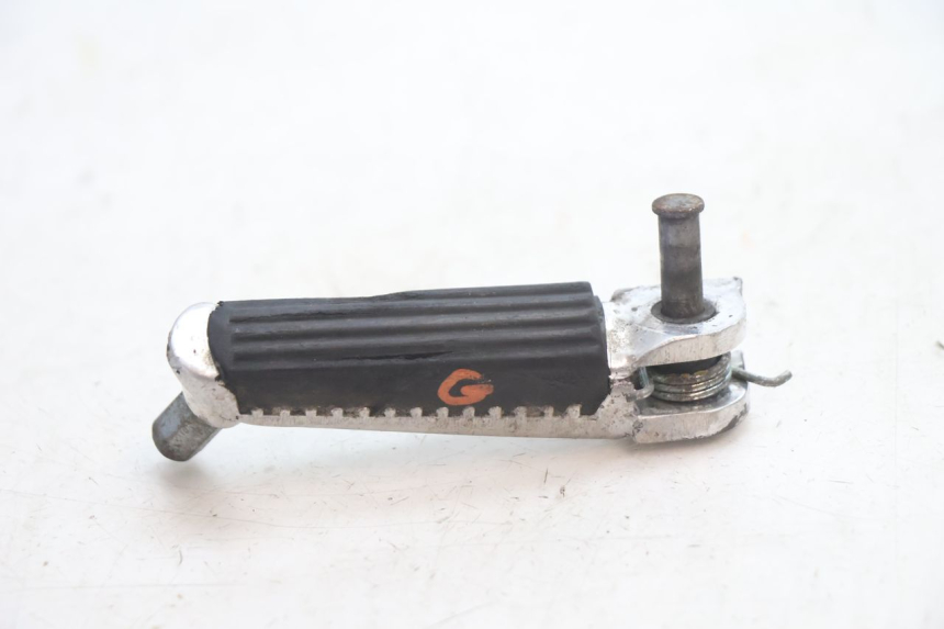 photo de VOETSTEUN VOOR LINKS SUZUKI SV S 650 (2003 - 2009) - Hoofdaanzicht