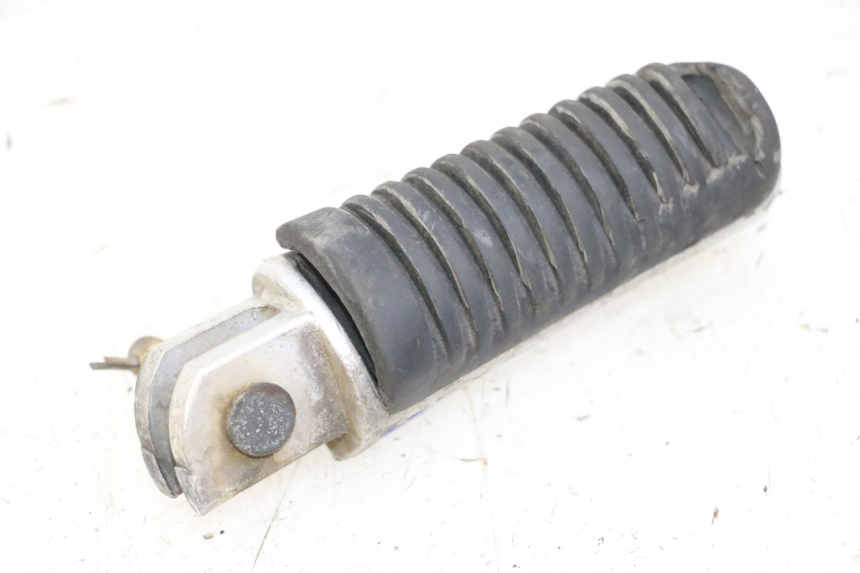 photo de VOETSTEUN VOOR LINKS VOORAN YAMAHA XJN DIVERSION 600 (2000 - 2003) - Detail van het onderdeel