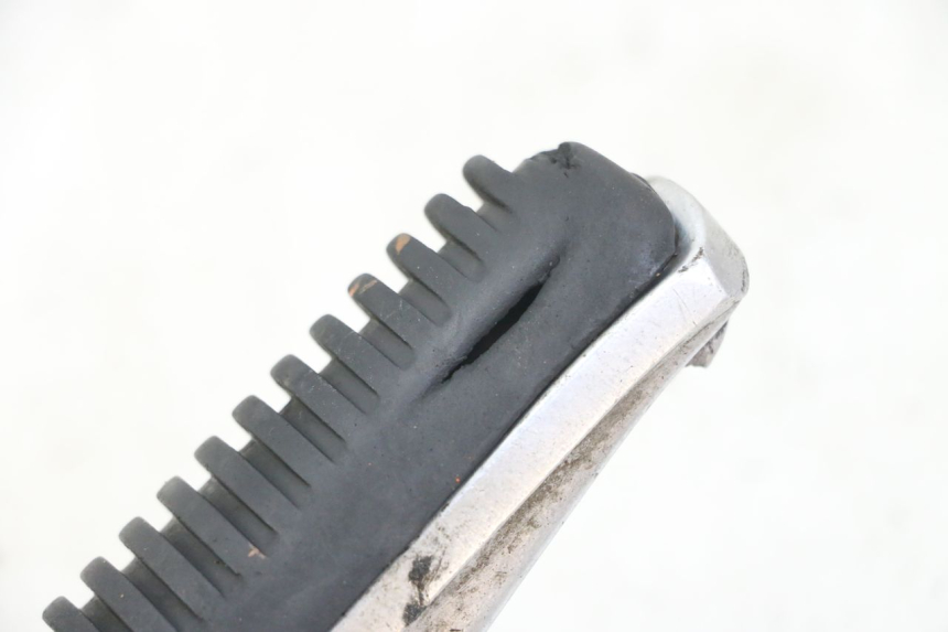 photo de VOETSTEUN VOOR LINKS VOORAN YAMAHA FZS FAZER 600 (2001 - 2003) - Detail van het onderdeel