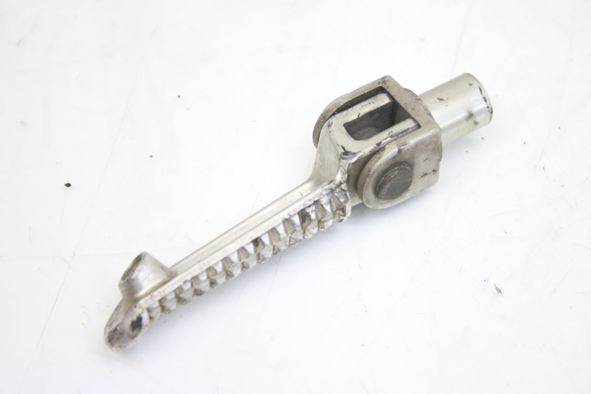 photo de VOETSTEUN VOOR LINKS YAMAHA YZF R1 1000 (2007 - 2008) - Detail van het onderdeel