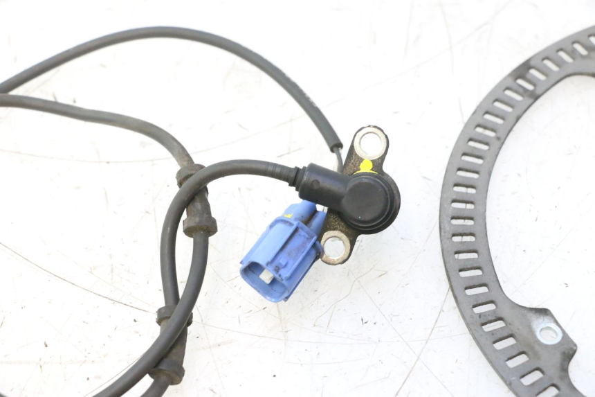 photo de ACHTERSTE ABS-SENSOR SUZUKI BURGMAN EXECUTIVE ABS 650 (2006 - 2012) - Andere kijkhoek