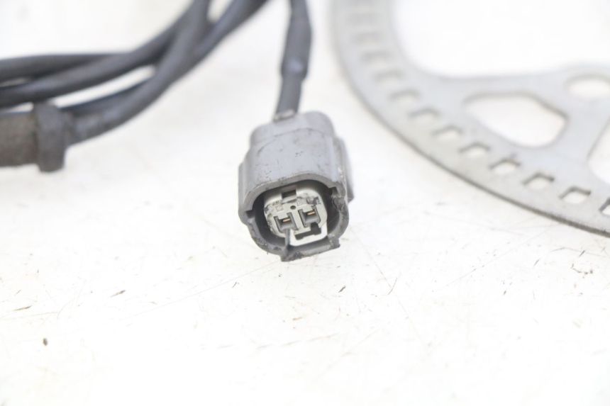 photo de ACHTERSTE ABS-SENSOR HONDA CB R 1000 (2018 - 2023) - Andere kijkhoek