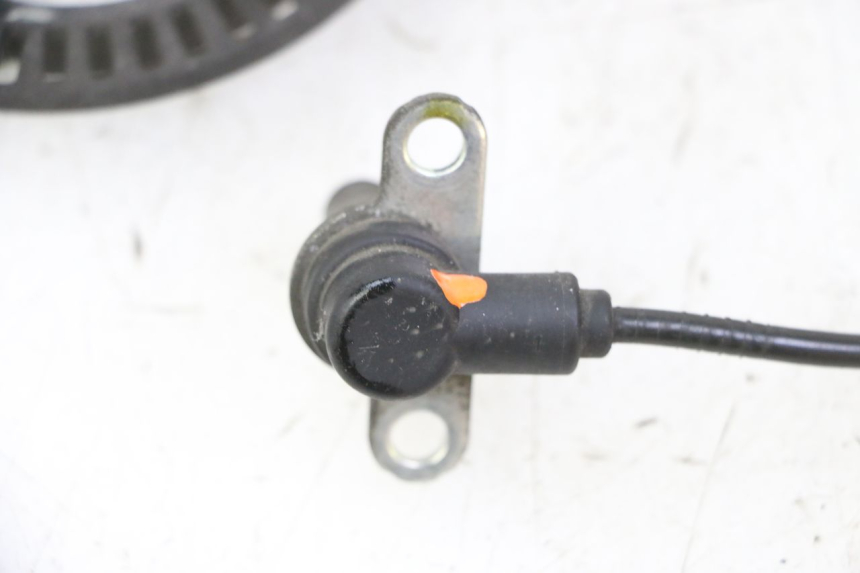 photo de ACHTERSTE ABS-SENSOR HONDA FES S-WING SWING ABS 125 (2007 - 2015) - Bevestigingspunten