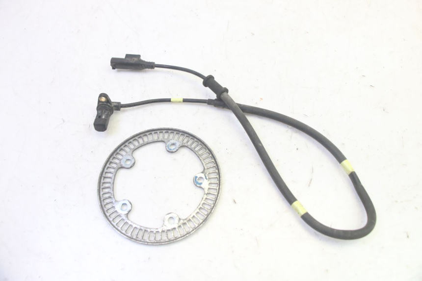 photo de ACHTERSTE ABS-SENSOR PIAGGIO MP3 HPE 350 (2018 - 2020) - Detail van het onderdeel