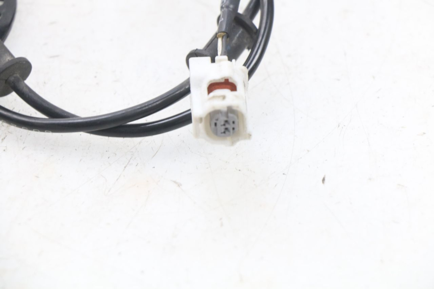 photo de ACHTERSTE ABS-SENSOR MBK MW TRYPTIK 125 (2017 - 2022) - Zoom op gebruiksstaat