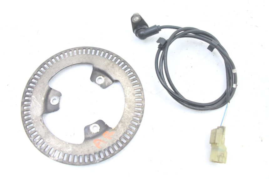 photo de ACHTERSTE ABS-SENSOR PEUGEOT SATELIS 125 (2013 - 2018) - Detail van het onderdeel