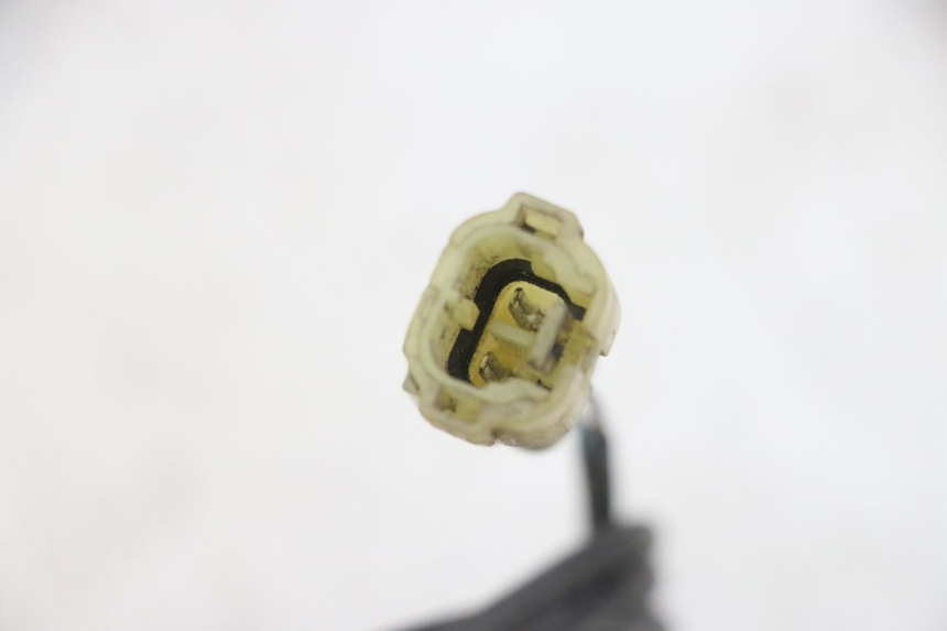 photo de ACHTERSTE ABS-SENSOR PEUGEOT SATELIS 125 (2013 - 2018) - Zoom op gebruiksstaat