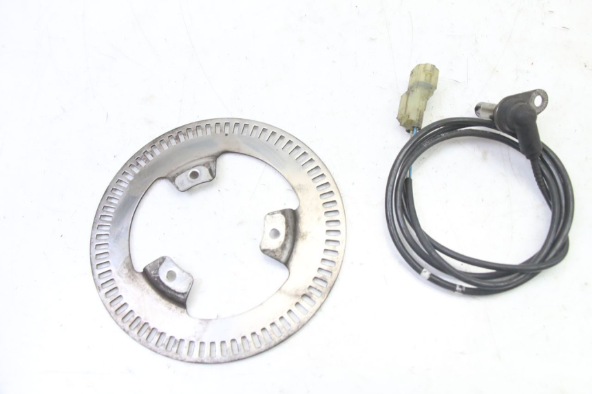 photo de ACHTERSTE ABS-SENSOR PEUGEOT SATELIS 125 (2013 - 2018) - Detail van het onderdeel