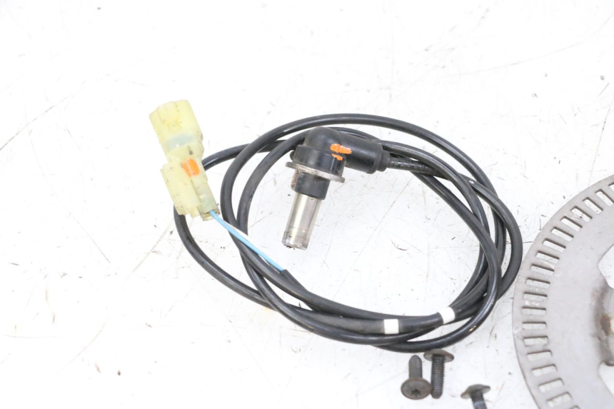 photo de ACHTERSTE ABS-SENSOR PEUGEOT SATELIS 125 (2013 - 2018) - Andere kijkhoek