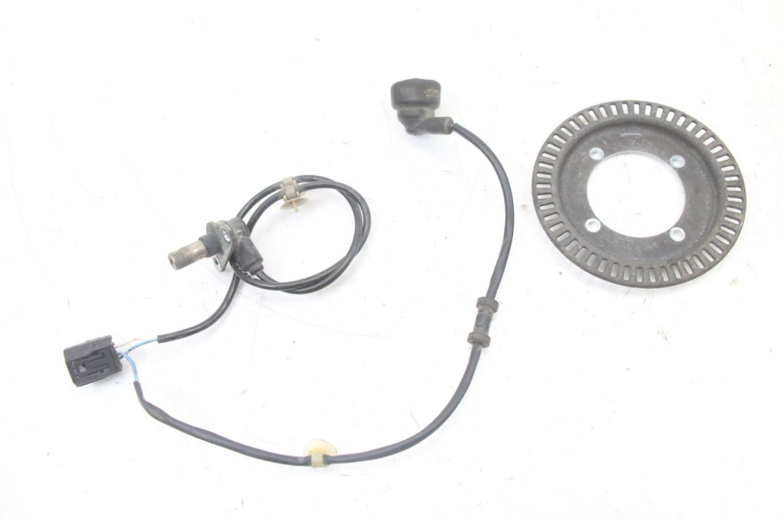 photo de ACHTERSTE ABS-SENSOR HONDA SH i 300 (2015 - 2020) - Detail van het onderdeel